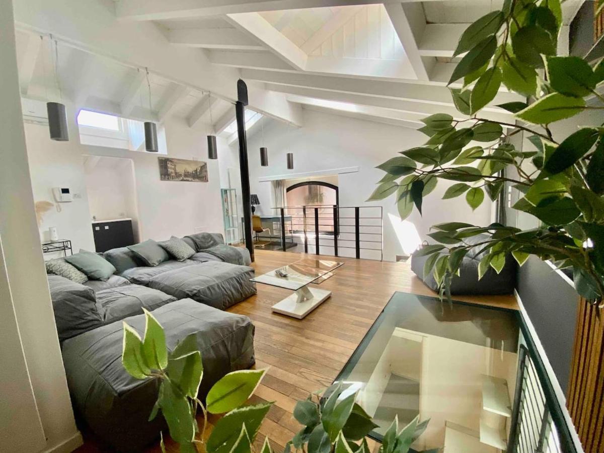 Luxury Industrial Apt Vicino Al Centro Con Garage Brescia Extérieur photo